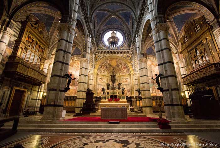 Main Altar of the Duomo, Siena, Italy