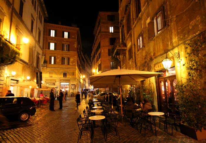 Quiet Roman Street in Campo Marzio Quiet Roman Street in Campo Marzio