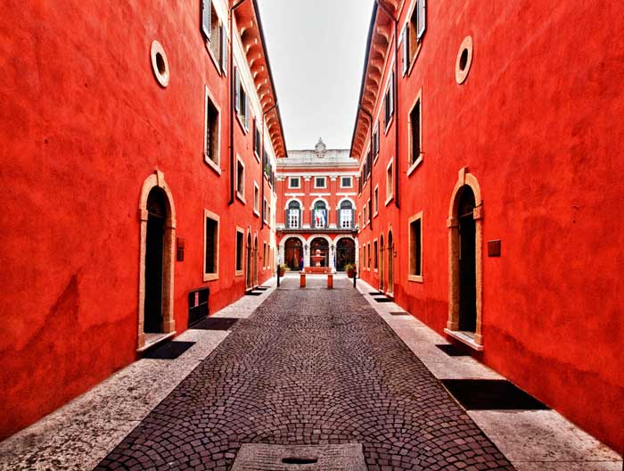 Stunning Red Palazzo, San Zeno, Verona