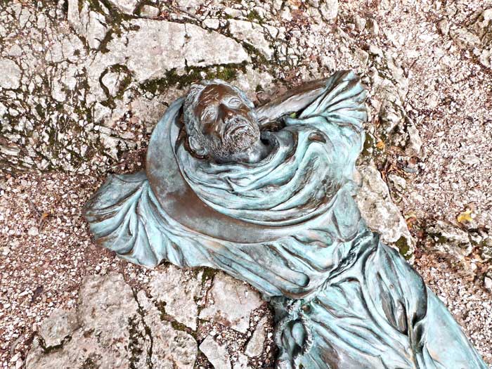 Statue of St Francis by Fiorenzo Bacci, Assisi, Italy