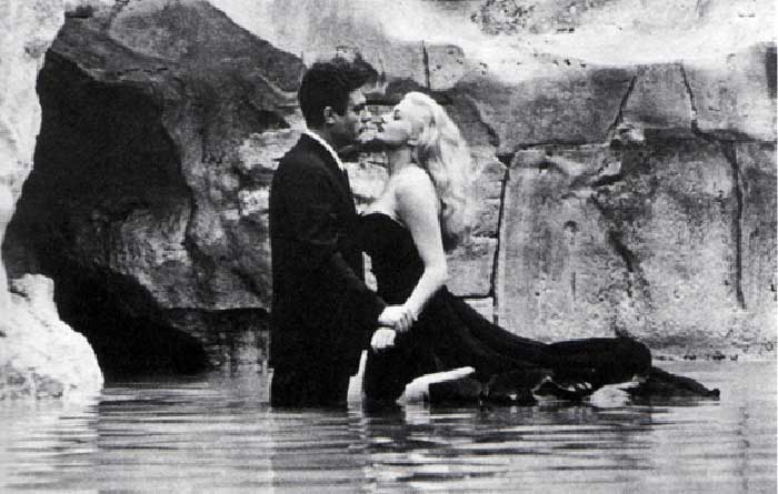 Trevi Fountain Movie Scene: La Dolce Vita by F. Fellini Trevi Fountain Movie Scene: La Dolce Vita by F. Fellini